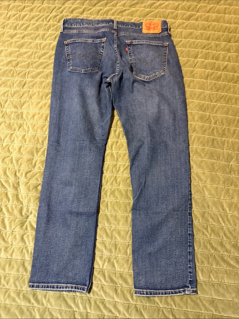 Levi's 514 34x32 Mid Blue Denim Jeans with Red Tab